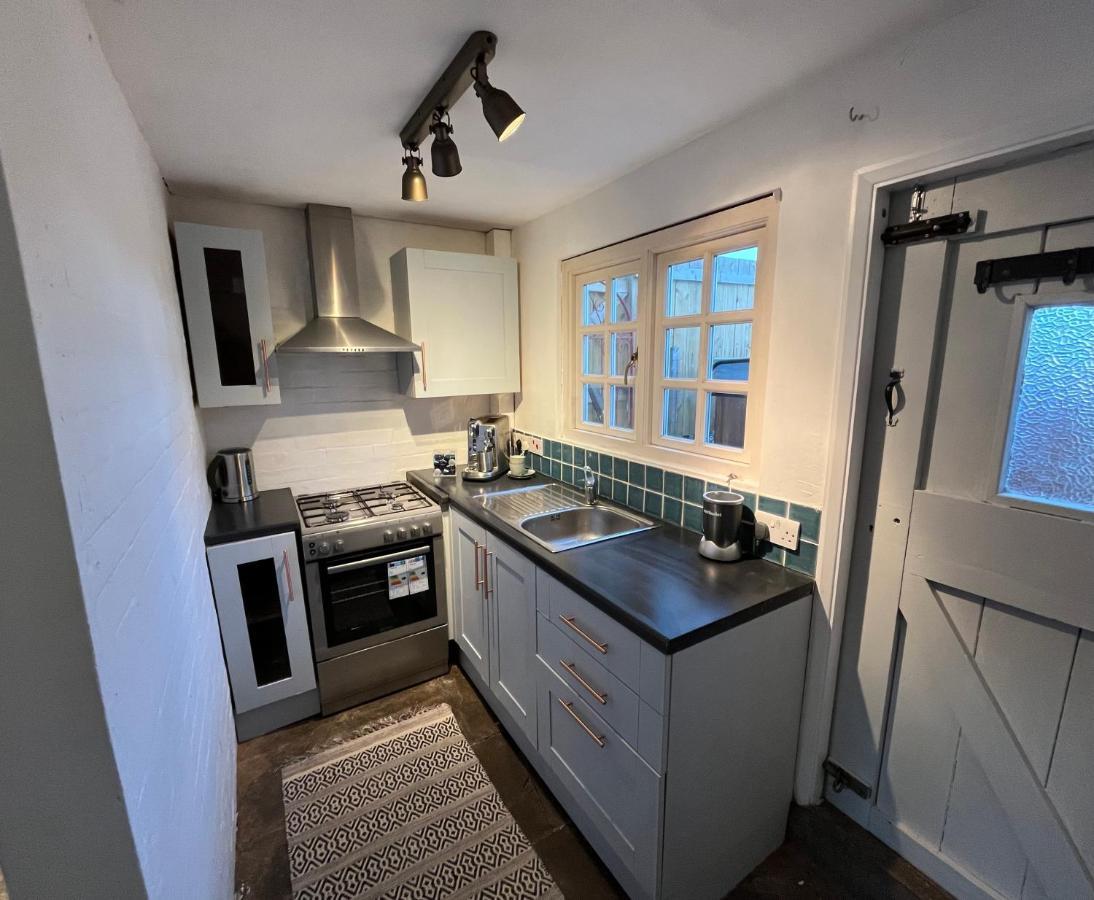 Bay Cottage, Hot Tub Snitterfield エクステリア 写真